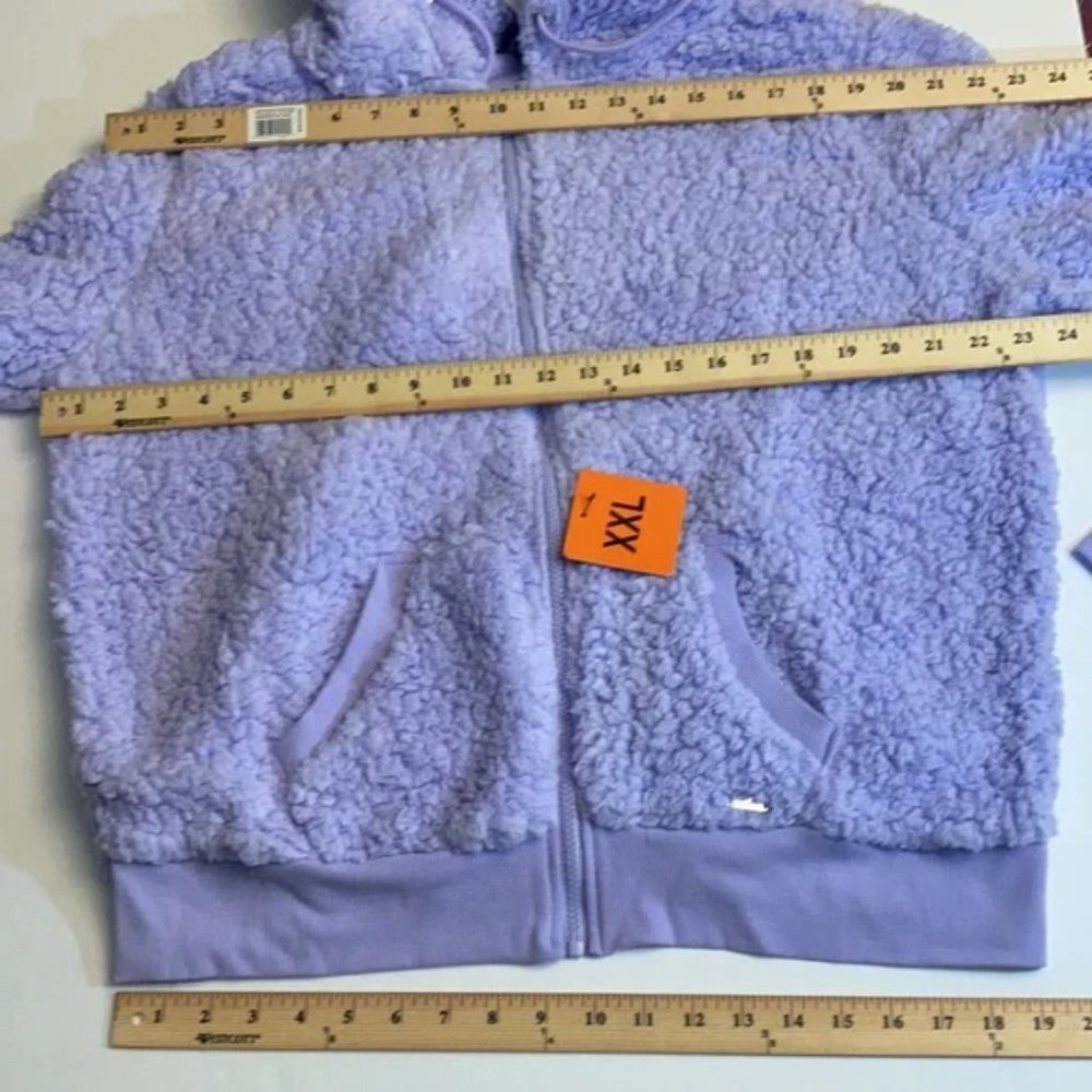 Jacket - Picture 1 of 16